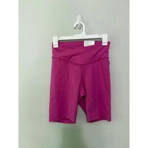 Old navy active crossover biker shorts size small NWT